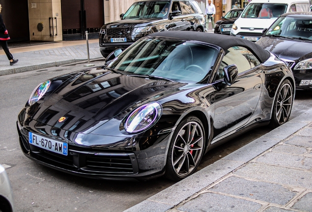 Porsche 992 Carrera 4S Cabriolet