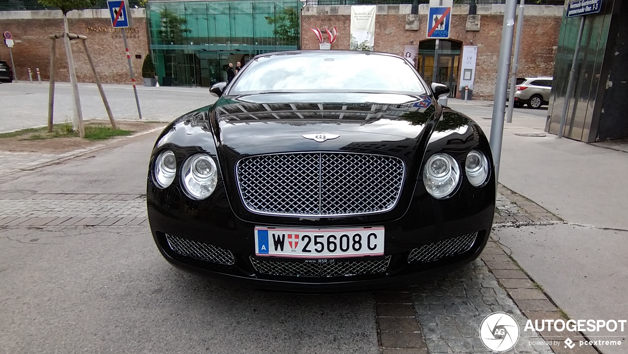 Bentley Continental GTC