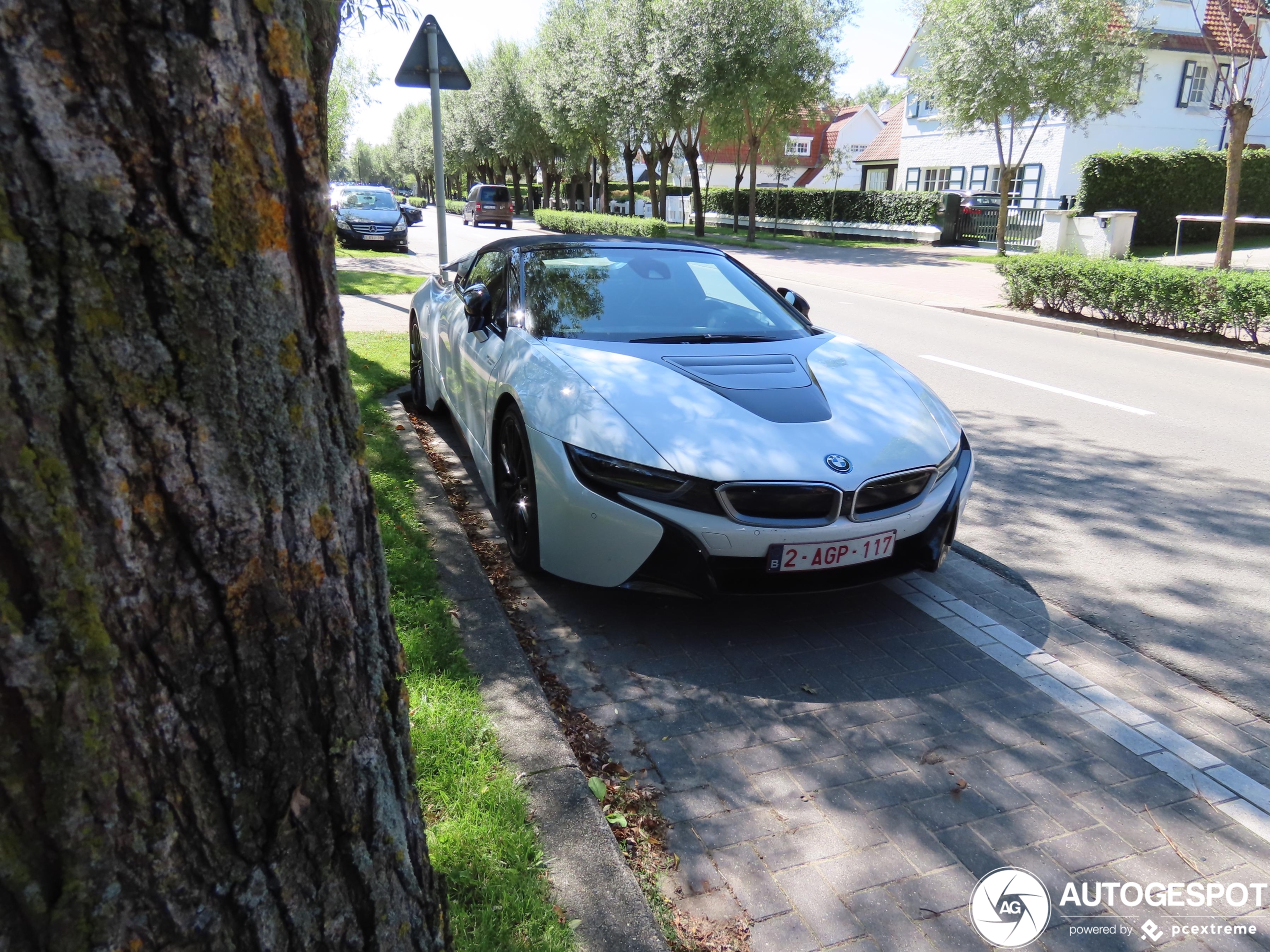 BMW i8 Roadster