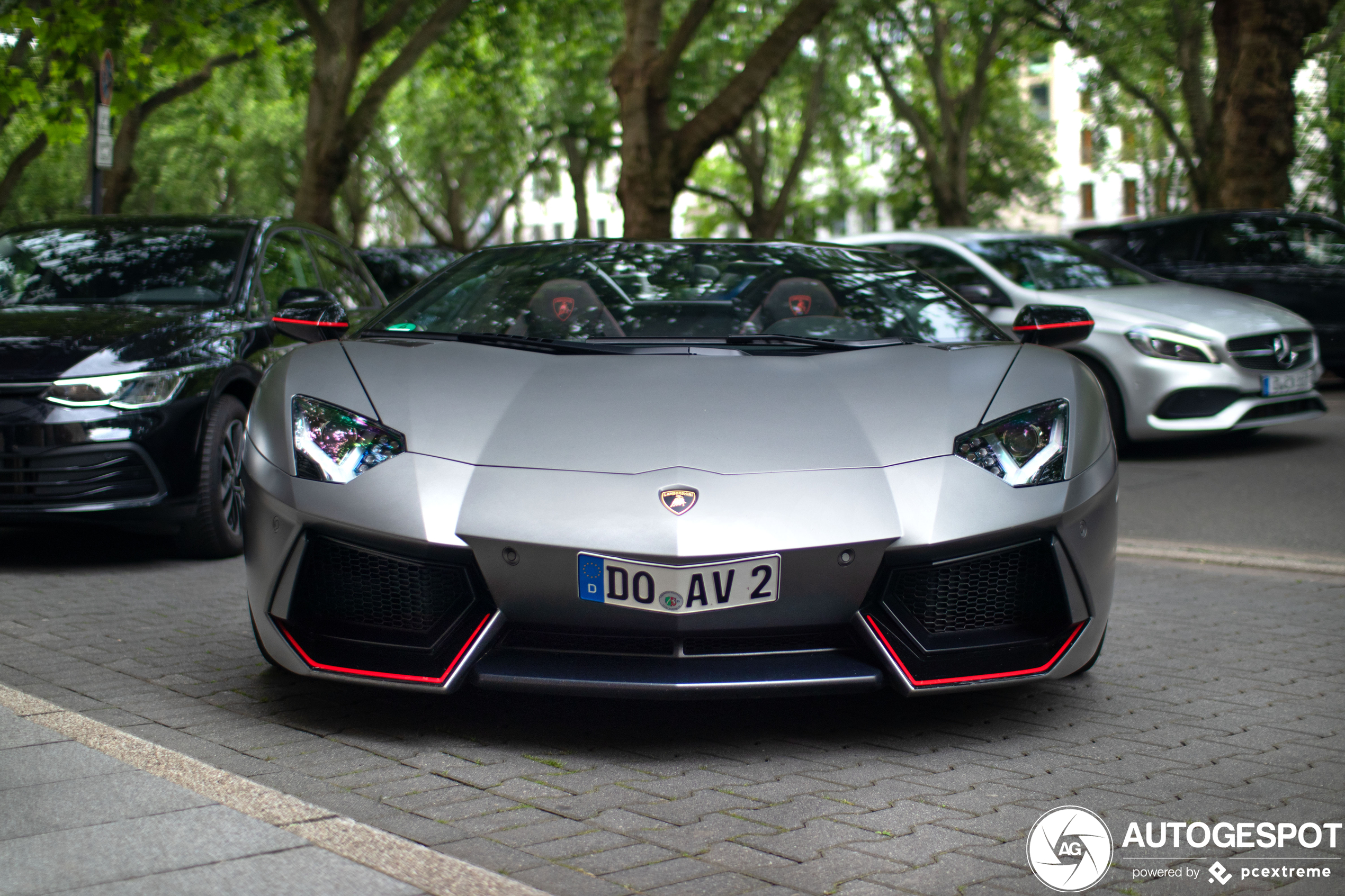 Lamborghini Aventador LP700-4 Roadster Pirelli Edition