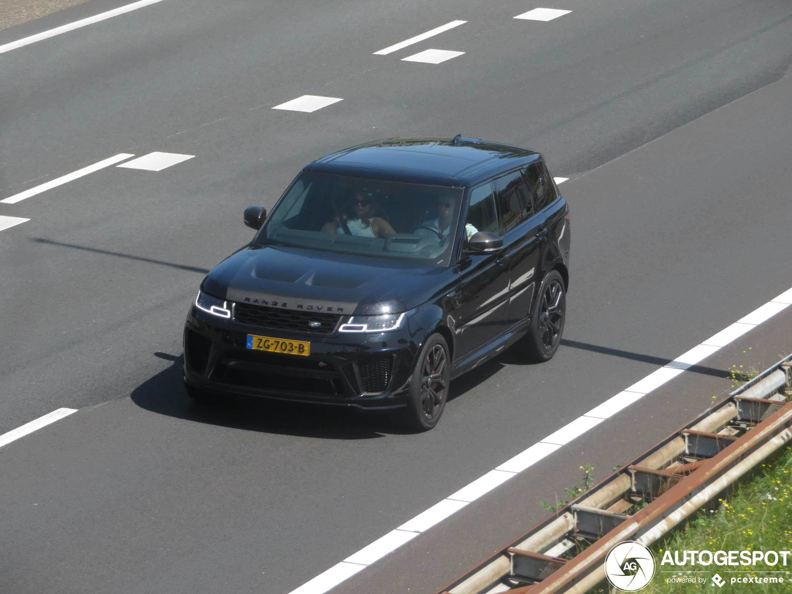 Land Rover Range Rover Sport SVR 2018 Carbon Edition