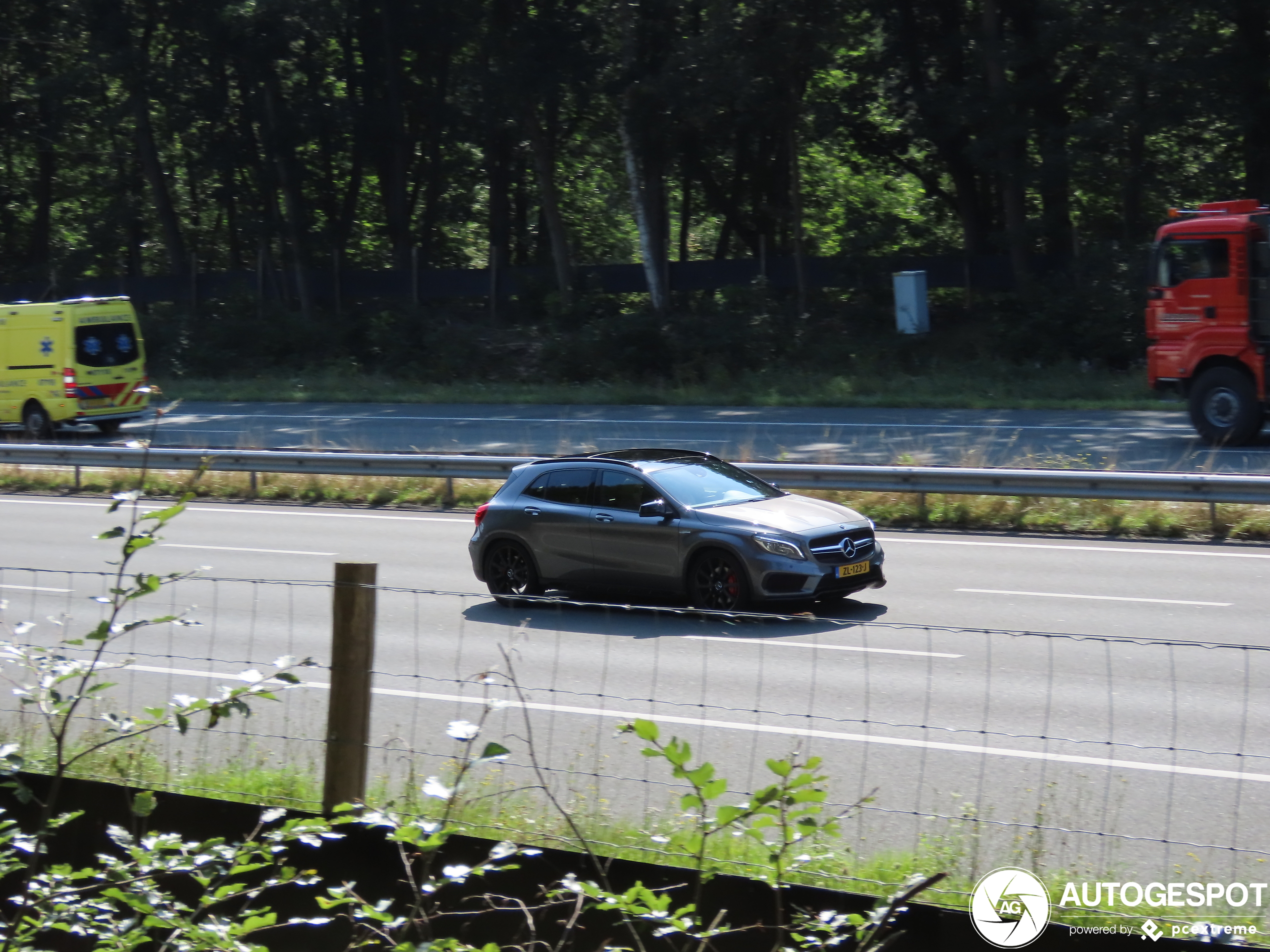 Mercedes-Benz GLA 45 AMG X156