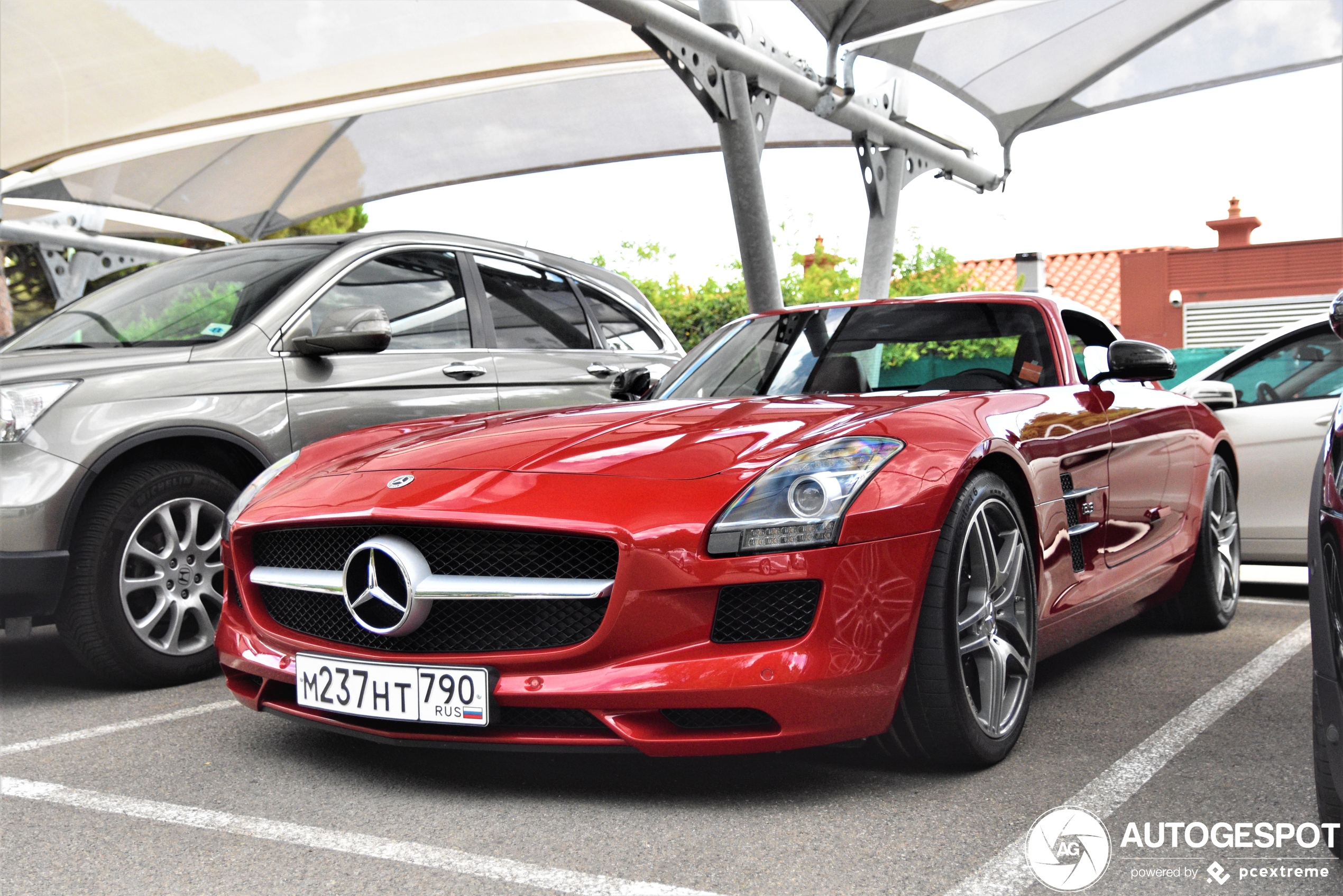 Mercedes-Benz SLS AMG