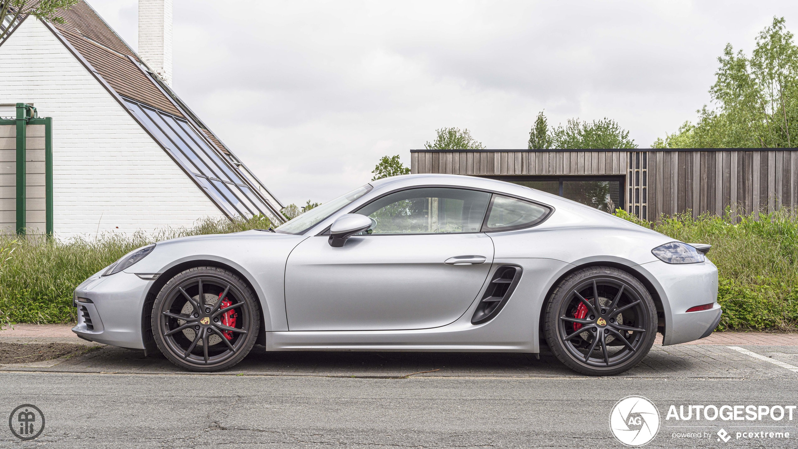 Porsche 718 Cayman S