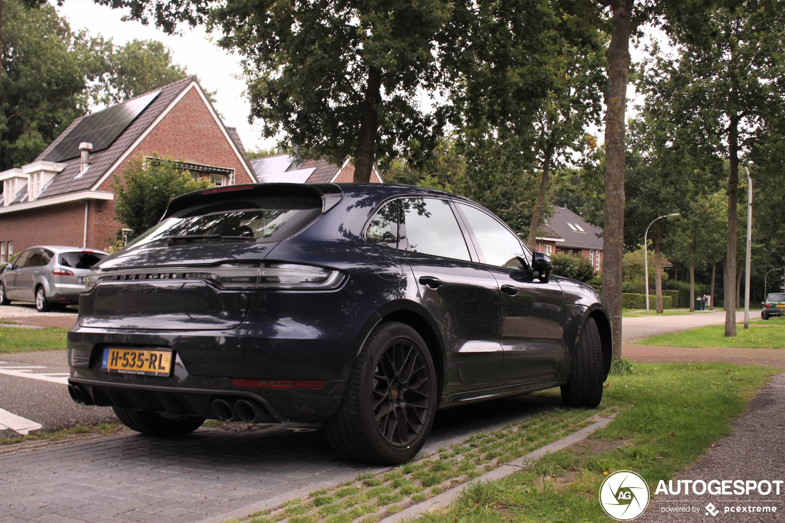 Porsche 95B Macan GTS MkII