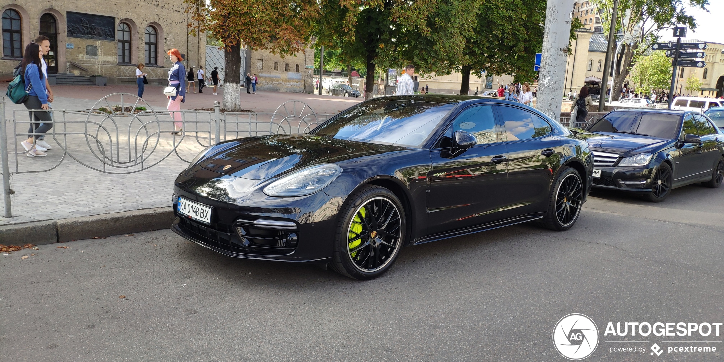 Porsche 971 Panamera Turbo S E-Hybrid