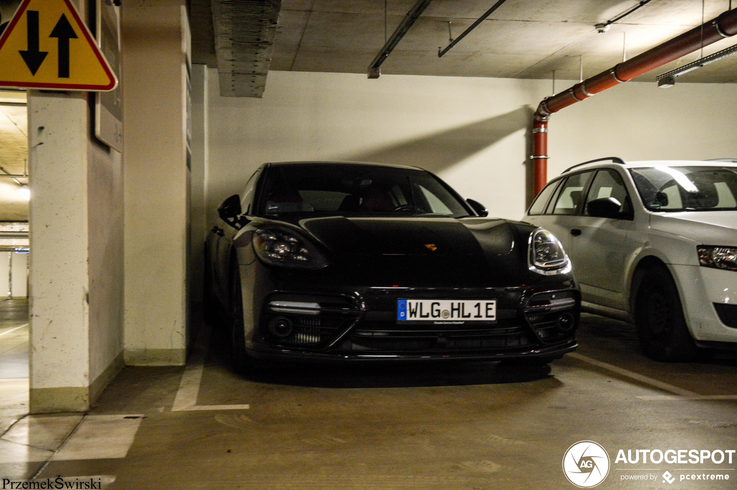 Porsche 971 Panamera Turbo S E-Hybrid