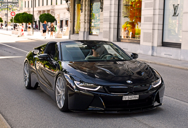 BMW i8 Roadster