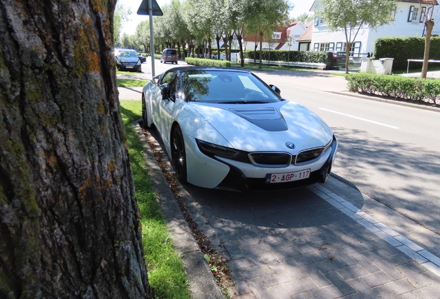 BMW i8 Roadster