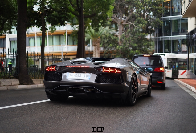 Lamborghini Aventador LP700-4 Roadster