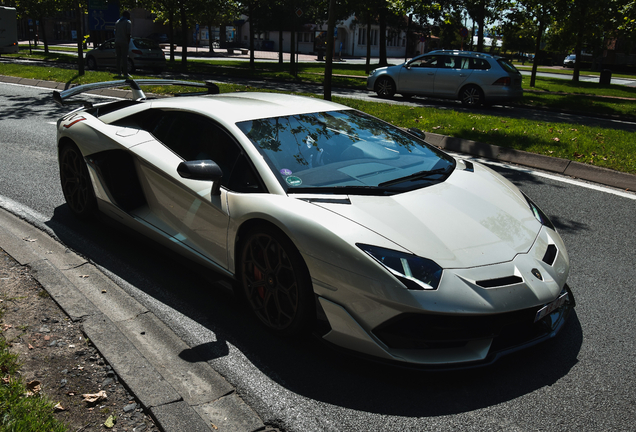 Lamborghini Aventador LP770-4 SVJ