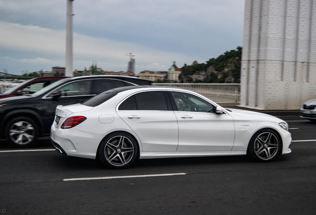 Mercedes-AMG C 63 W205