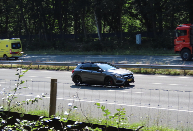 Mercedes-Benz GLA 45 AMG X156