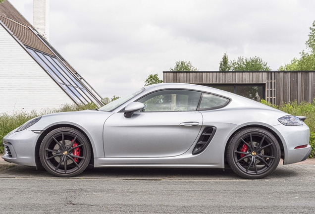 Porsche 718 Cayman S