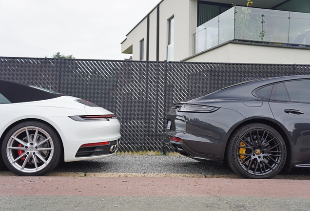 Porsche 992 Carrera 4S Cabriolet