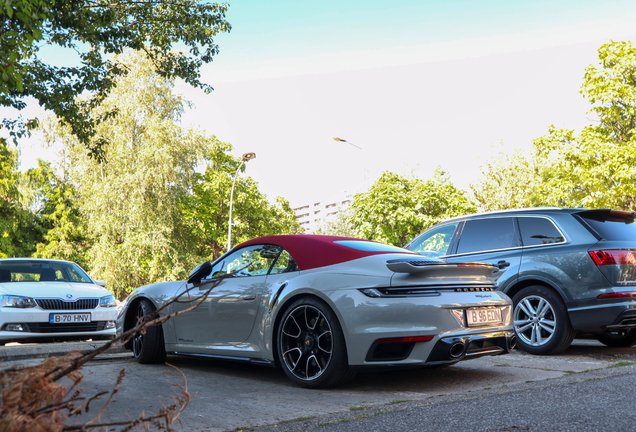 Porsche 992 Turbo S Cabriolet