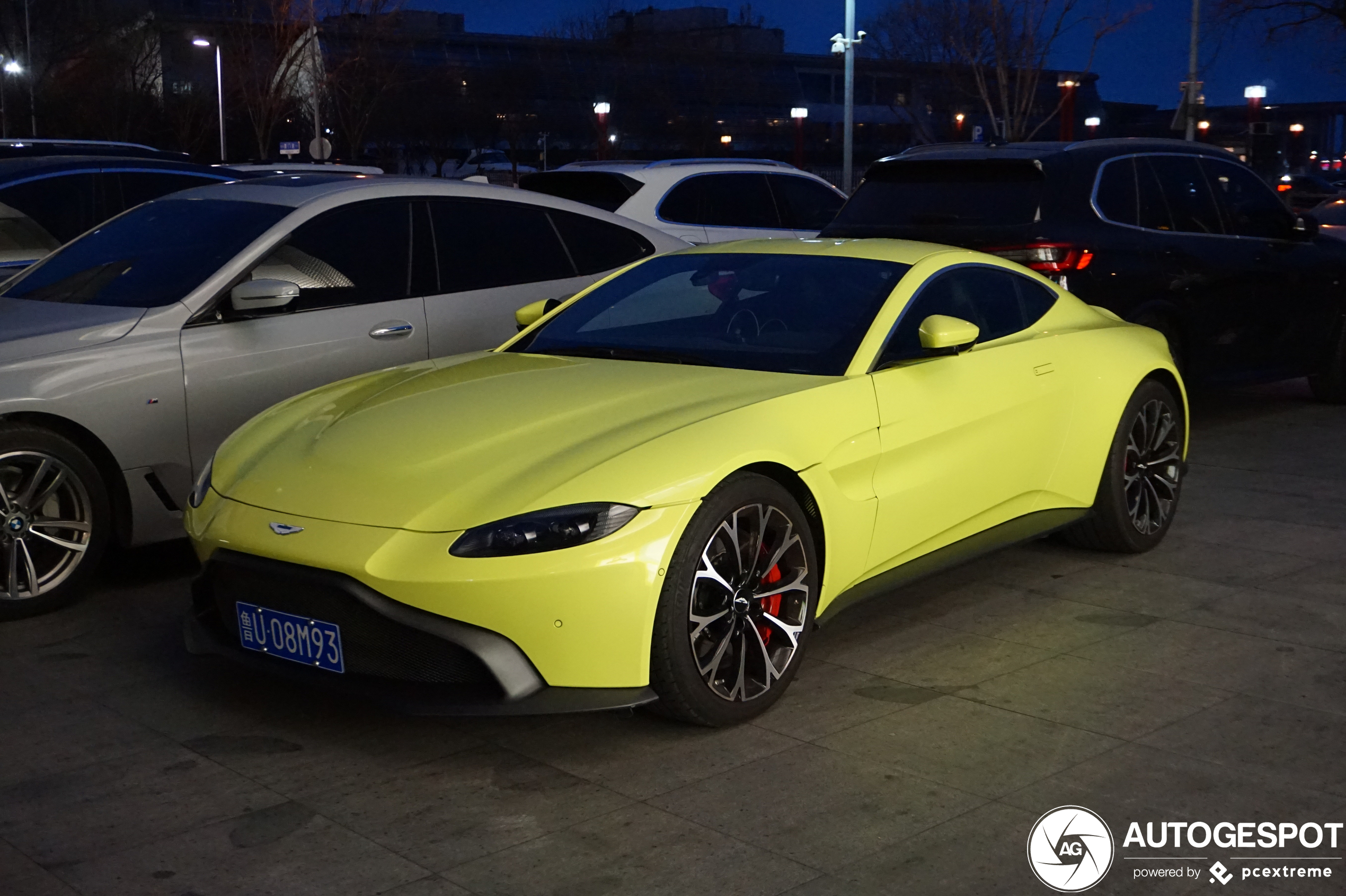 Aston Martin V8 Vantage 2018