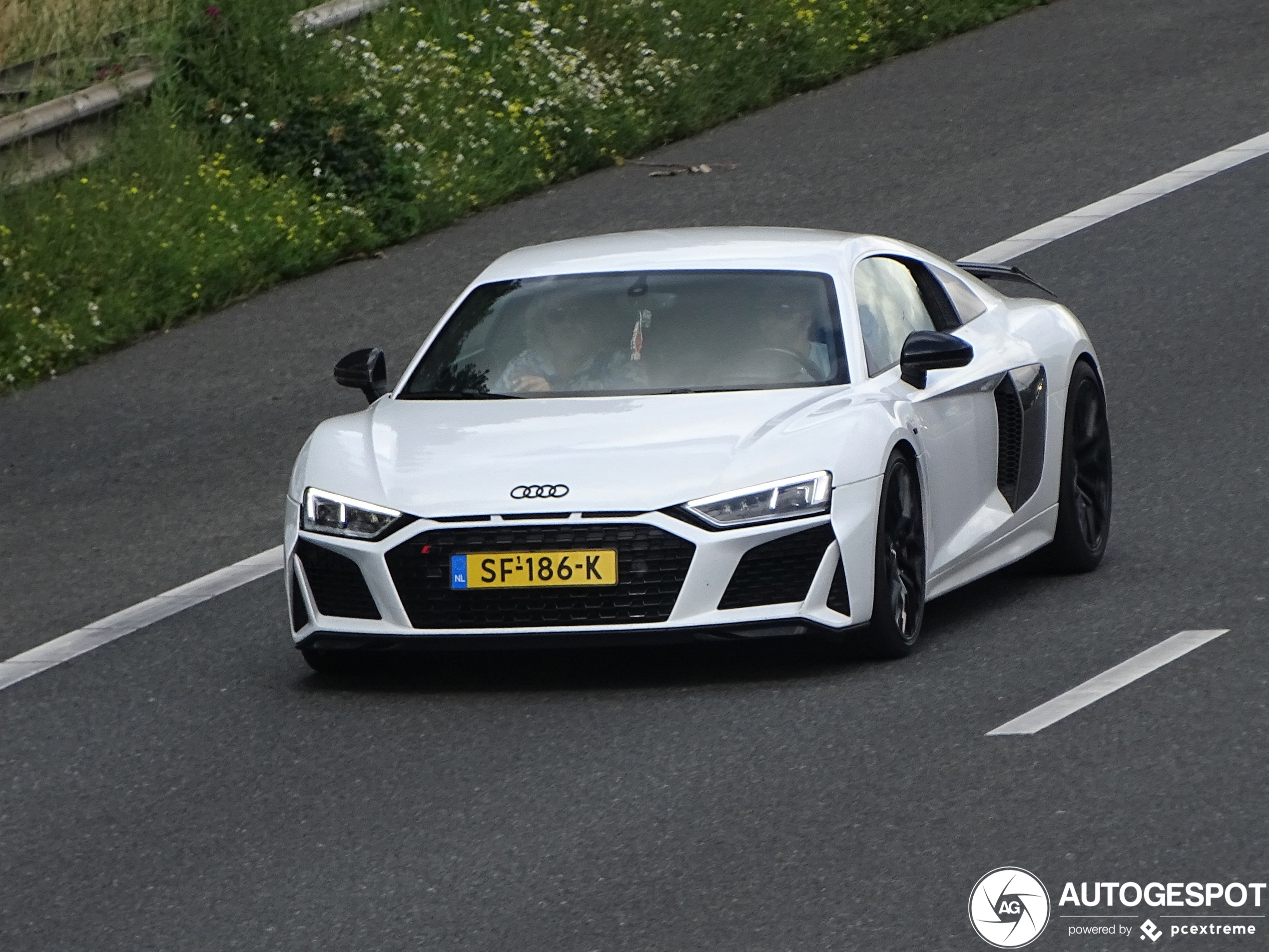 Audi R8 V10 Plus 2015