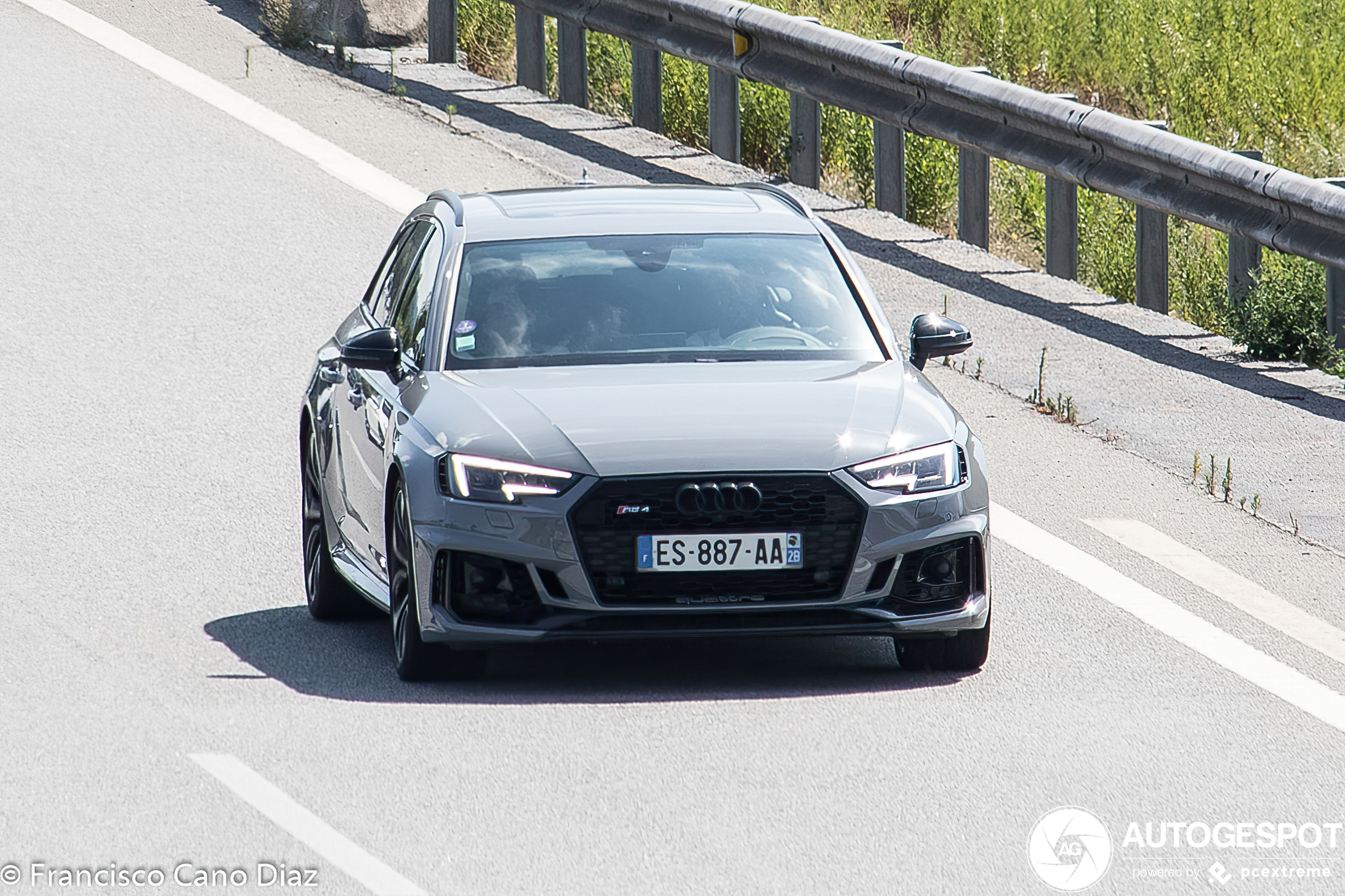 Audi RS4 Avant B9