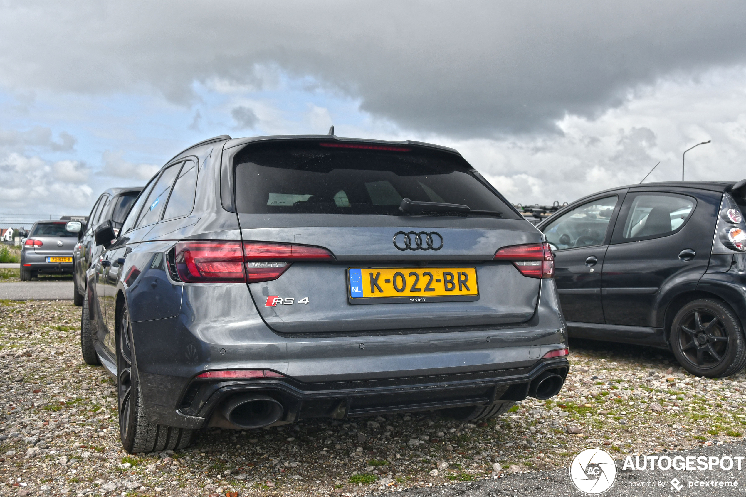 Audi RS4 Avant B9