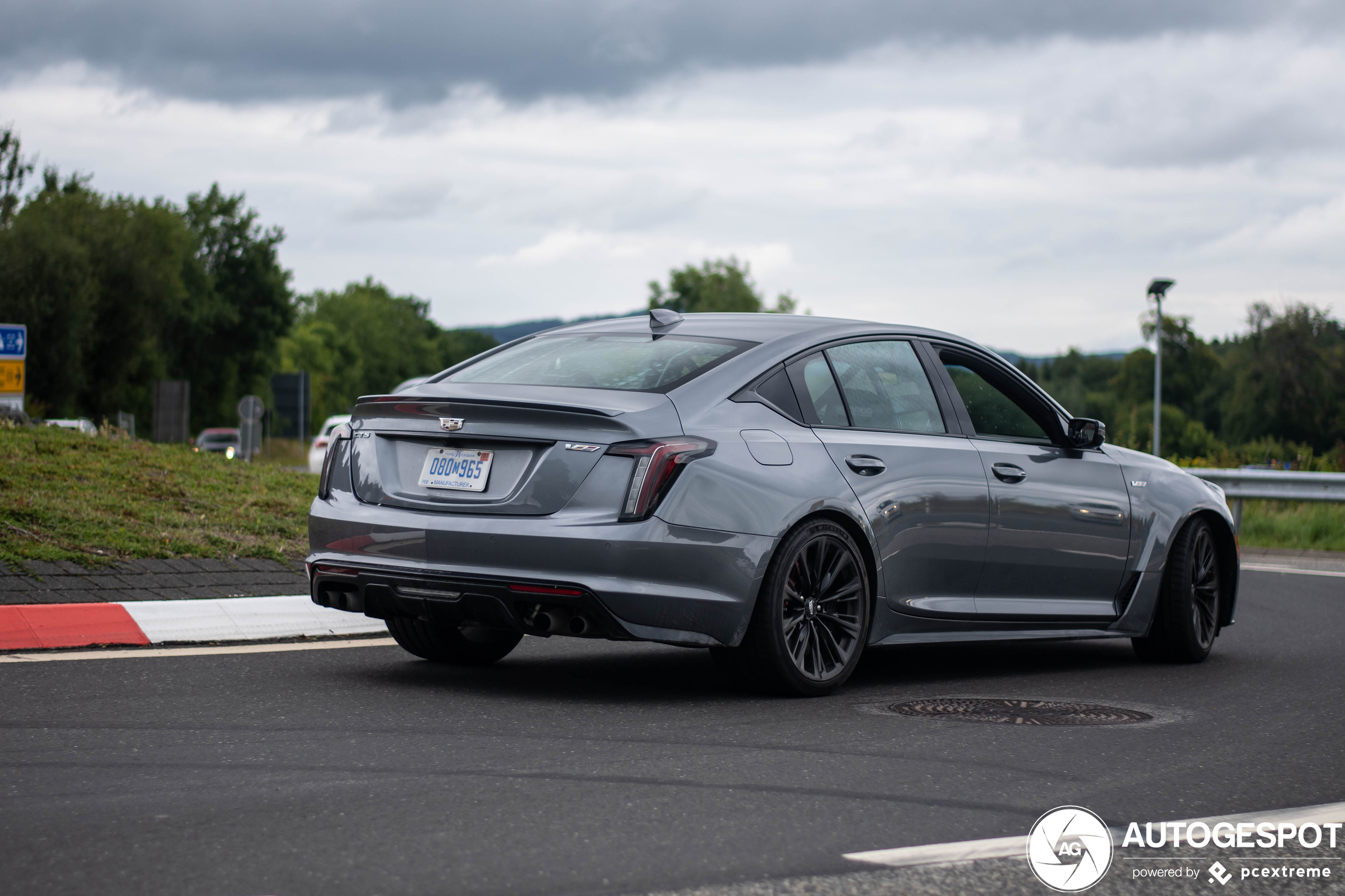 Panneau Métal Cadillac V-Series – CTS-V / ATS-V / Blackwing – Décoration Garage