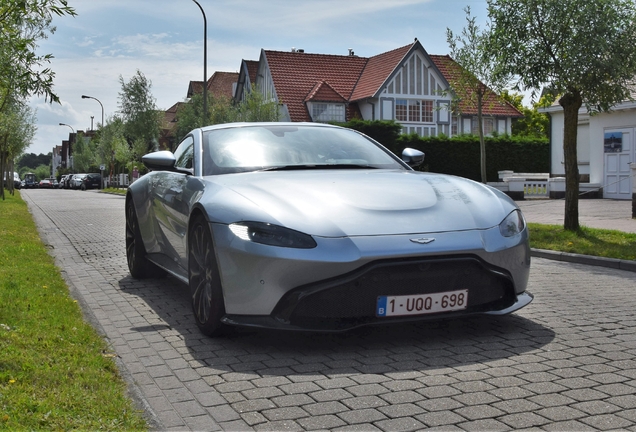 Aston Martin V8 Vantage 2018