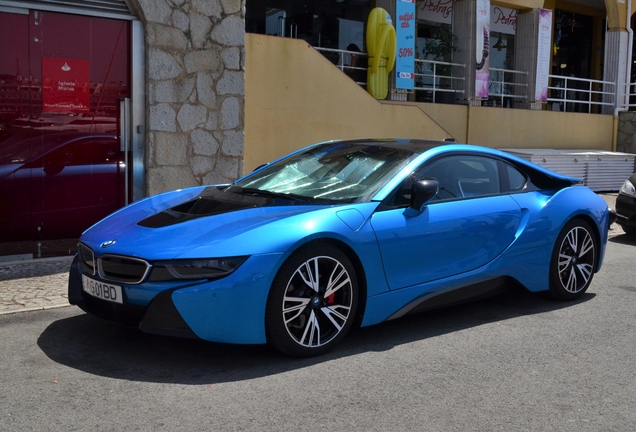 BMW i8