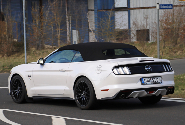 Ford Mustang GT Convertible 2015