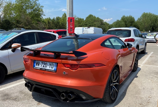 Jaguar F-TYPE SVR Coupé