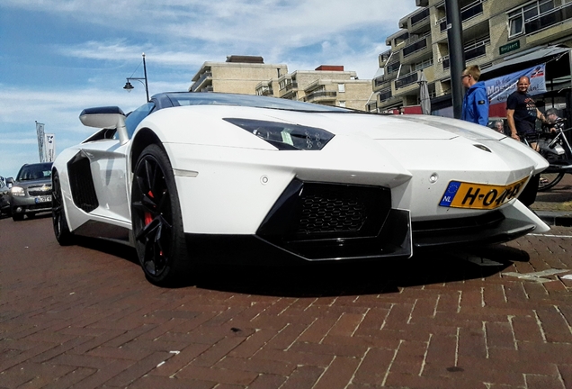 Lamborghini Aventador LP700-4 Roadster