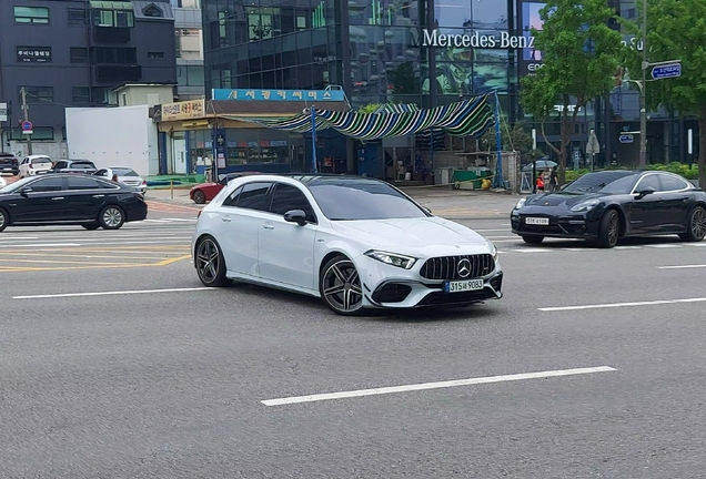 Mercedes-AMG A 45 W177