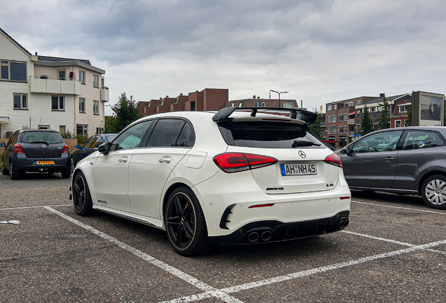 Mercedes-AMG A 45 W177