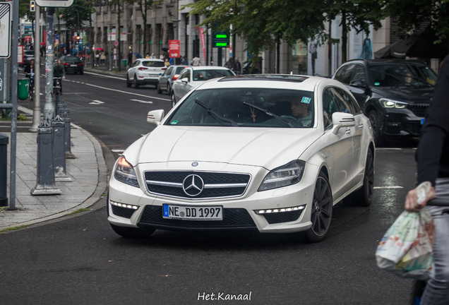 Mercedes-Benz CLS 63 AMG X218 Shooting Brake