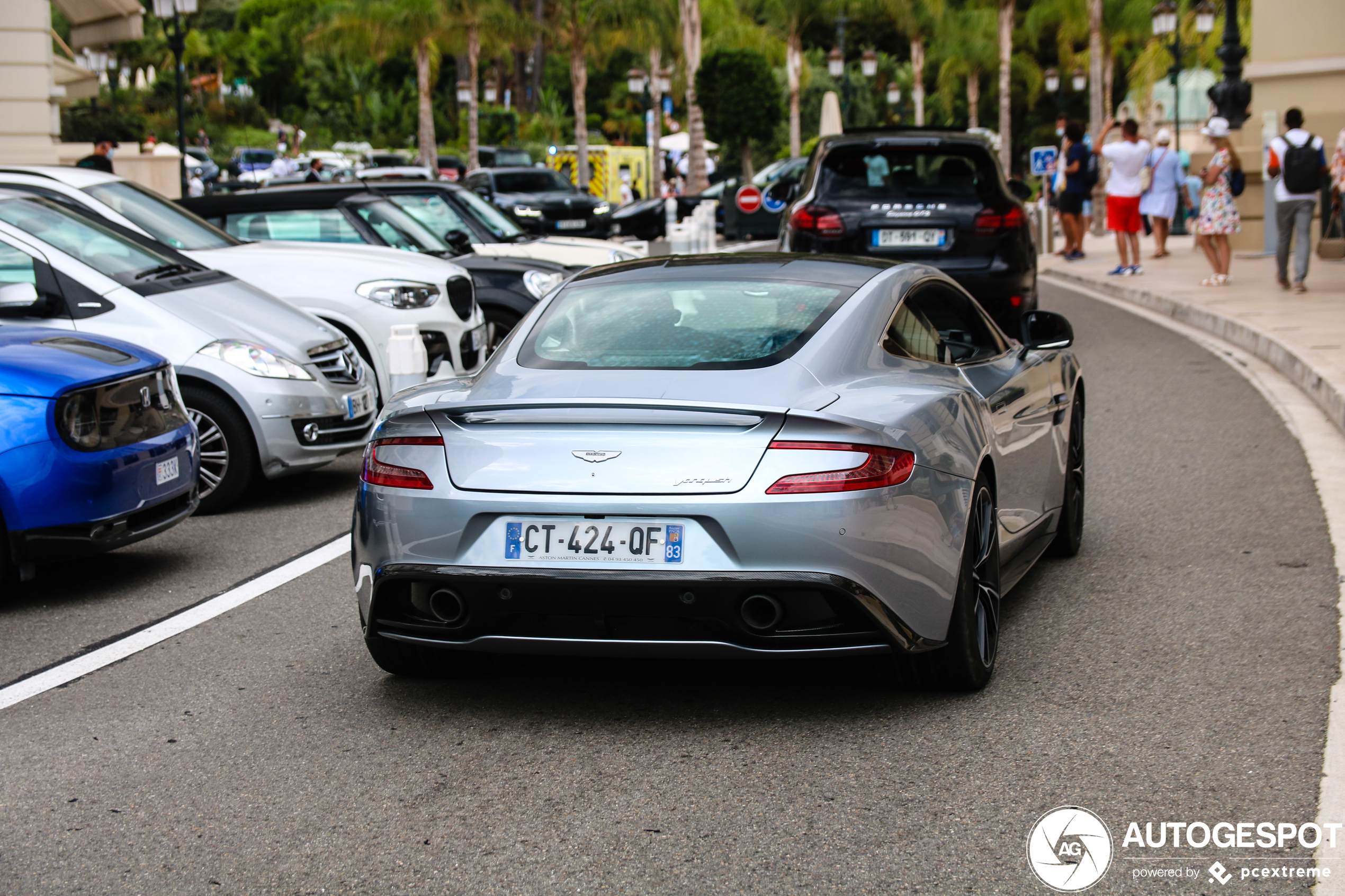 Aston Martin Vanquish 2013