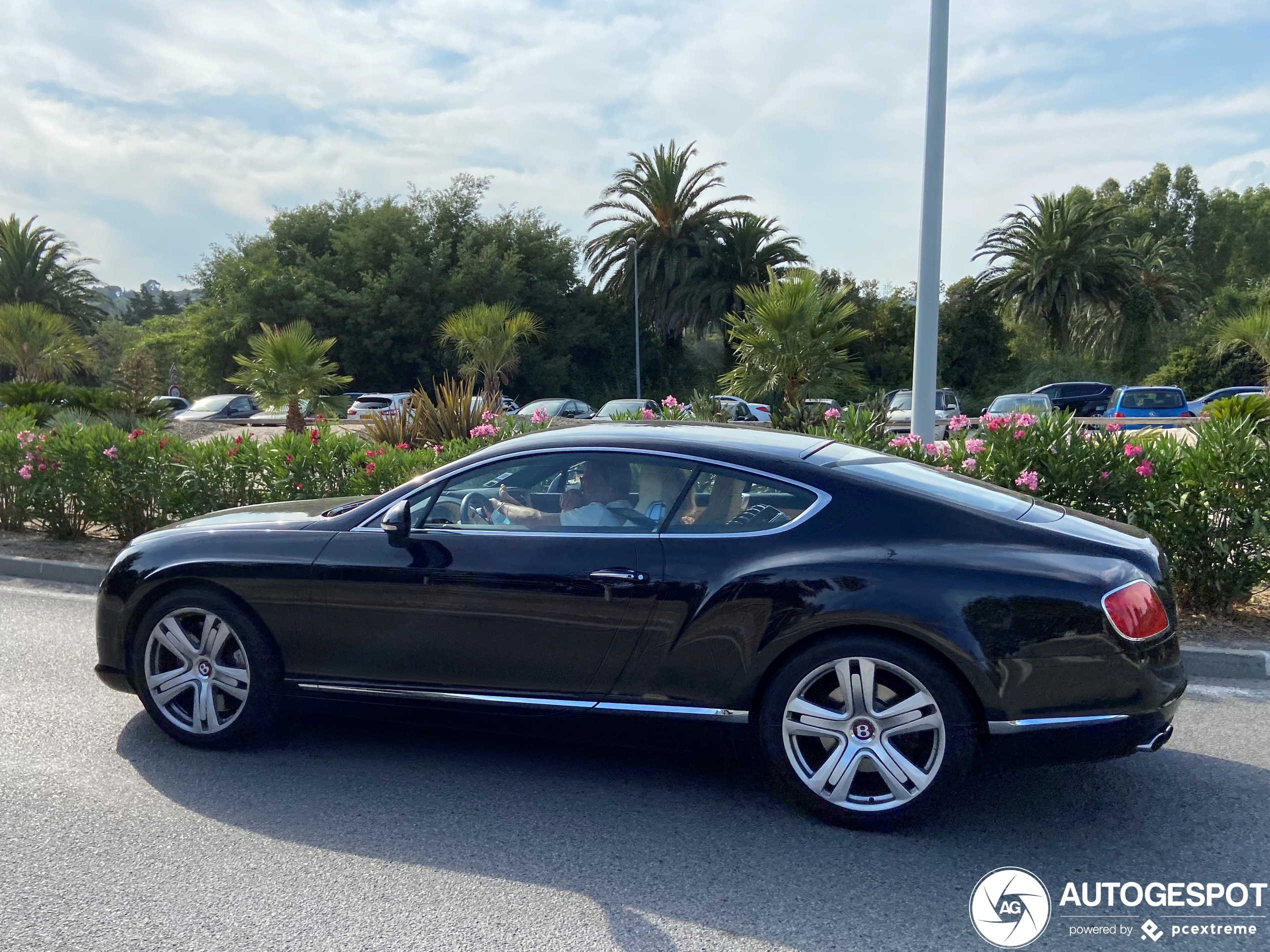 Bentley Continental GT V8