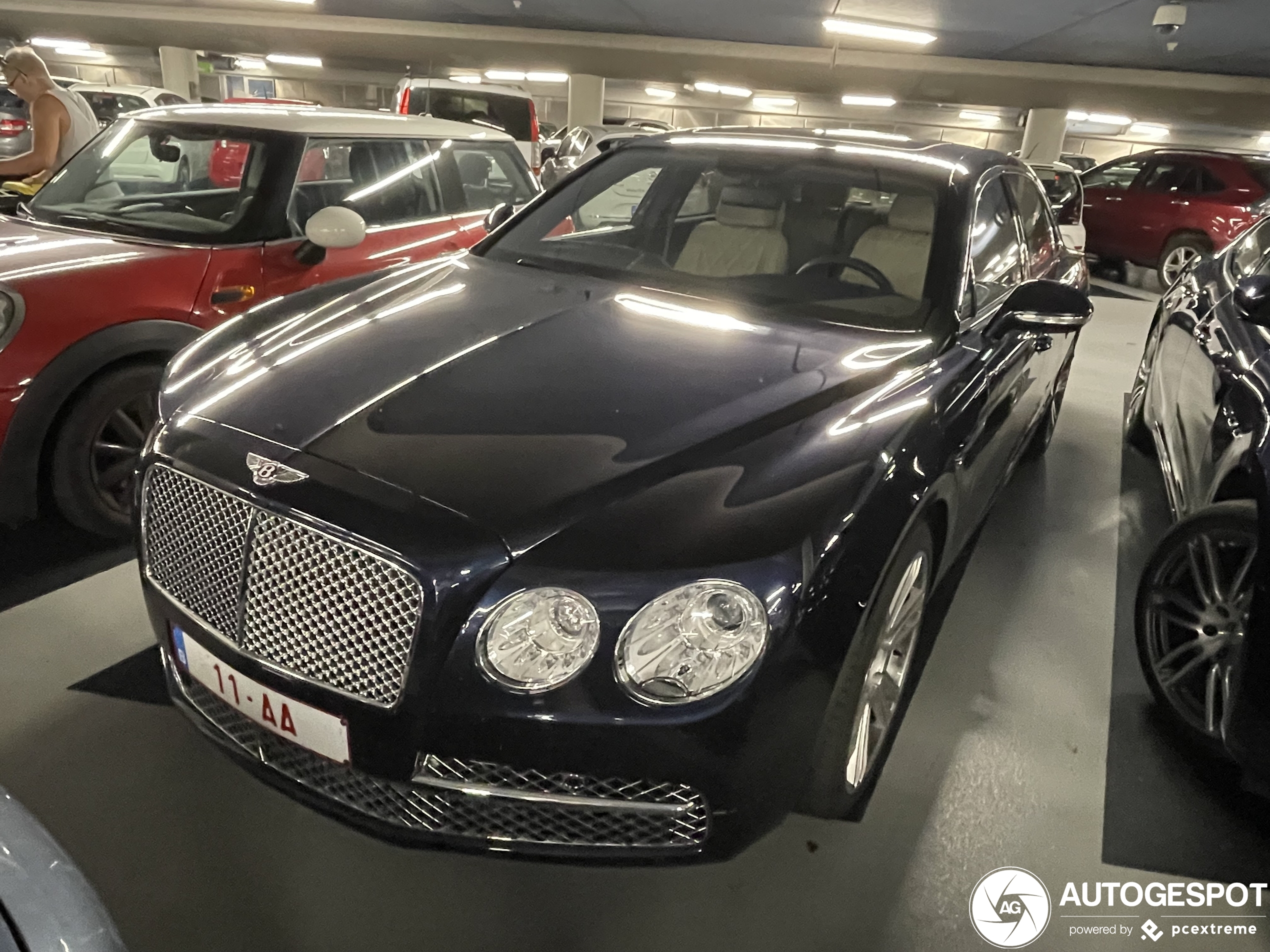 Bentley Flying Spur V8