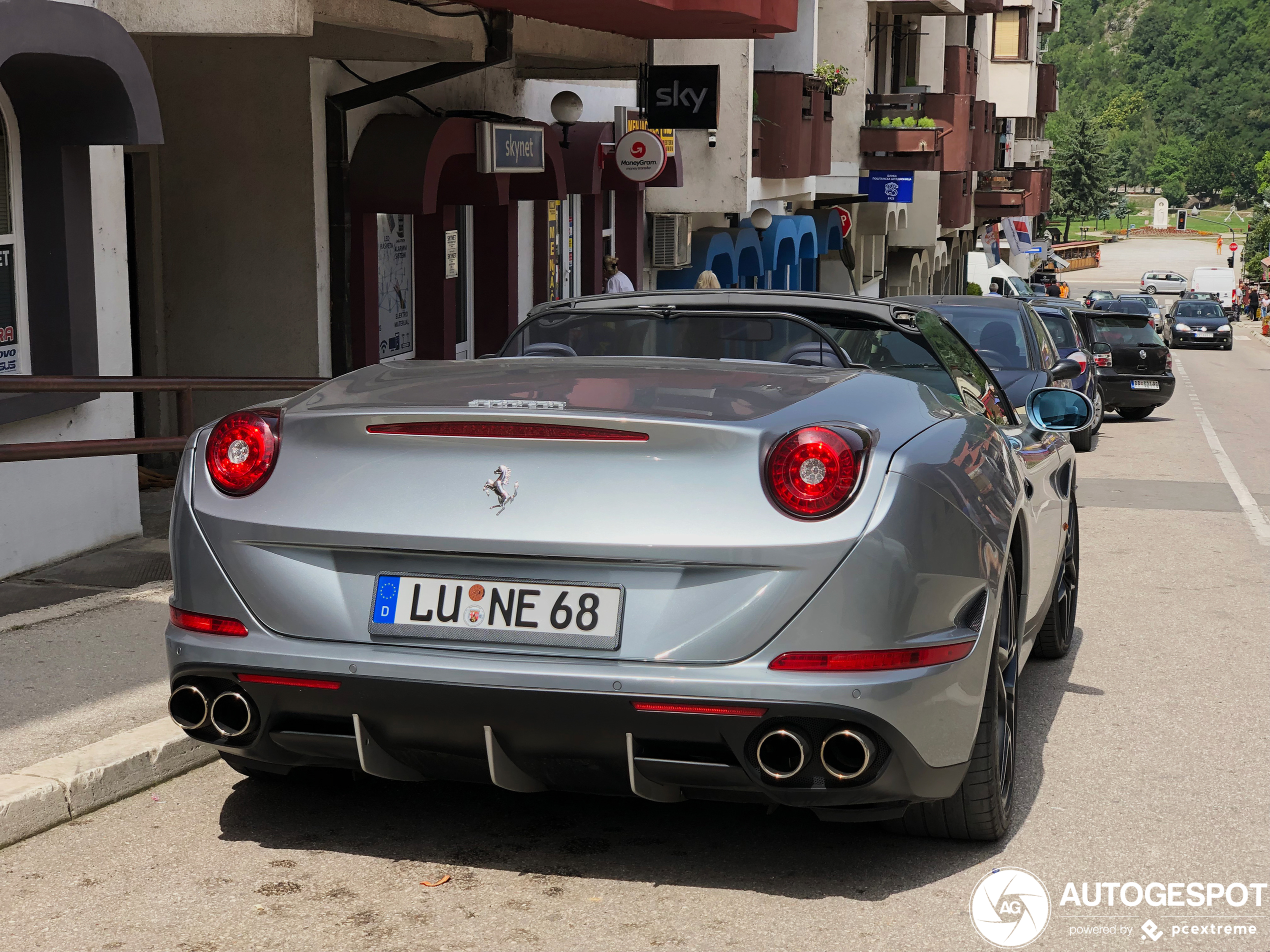 Ferrari California T