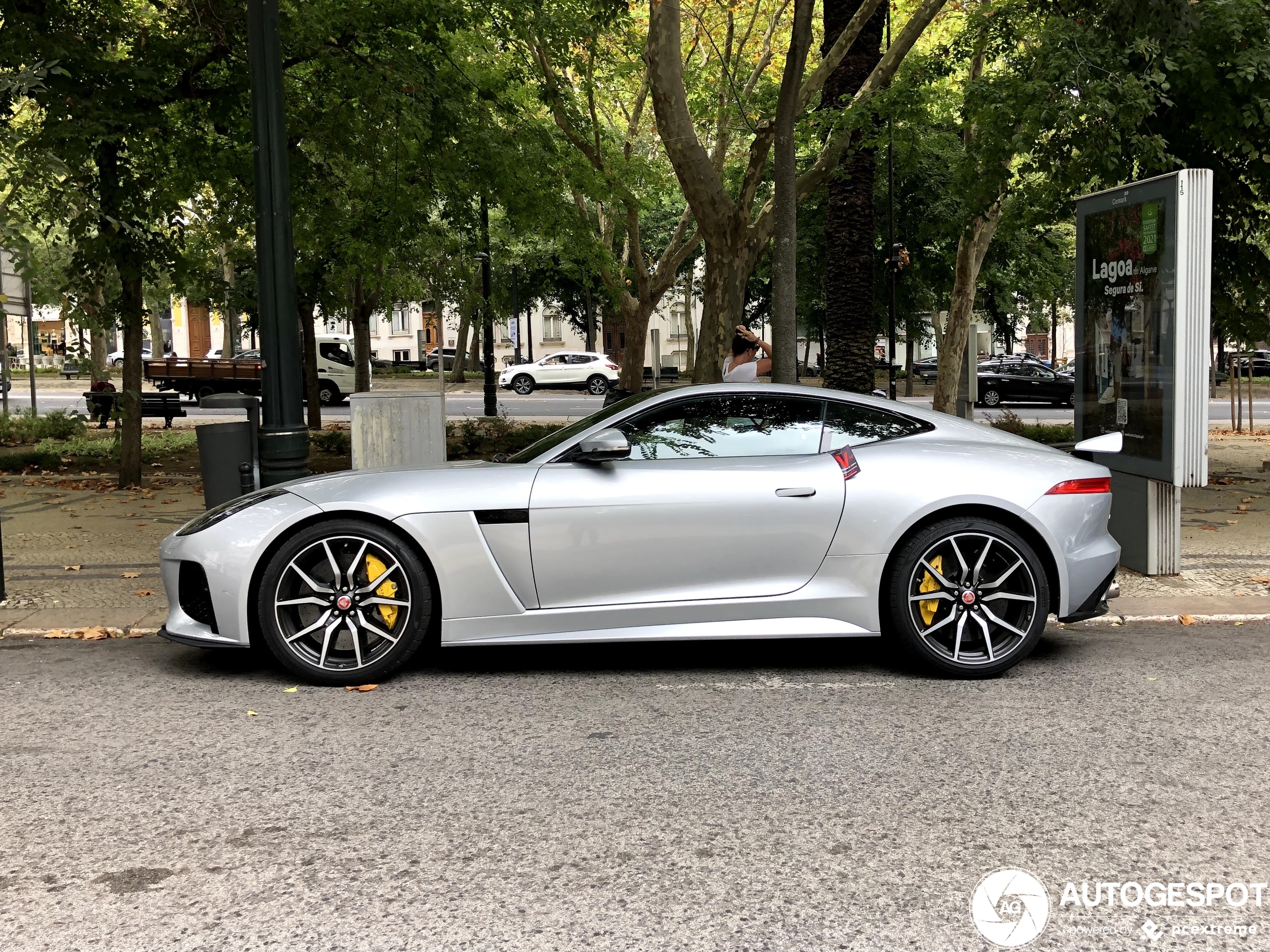 Jaguar F-TYPE SVR Coupé