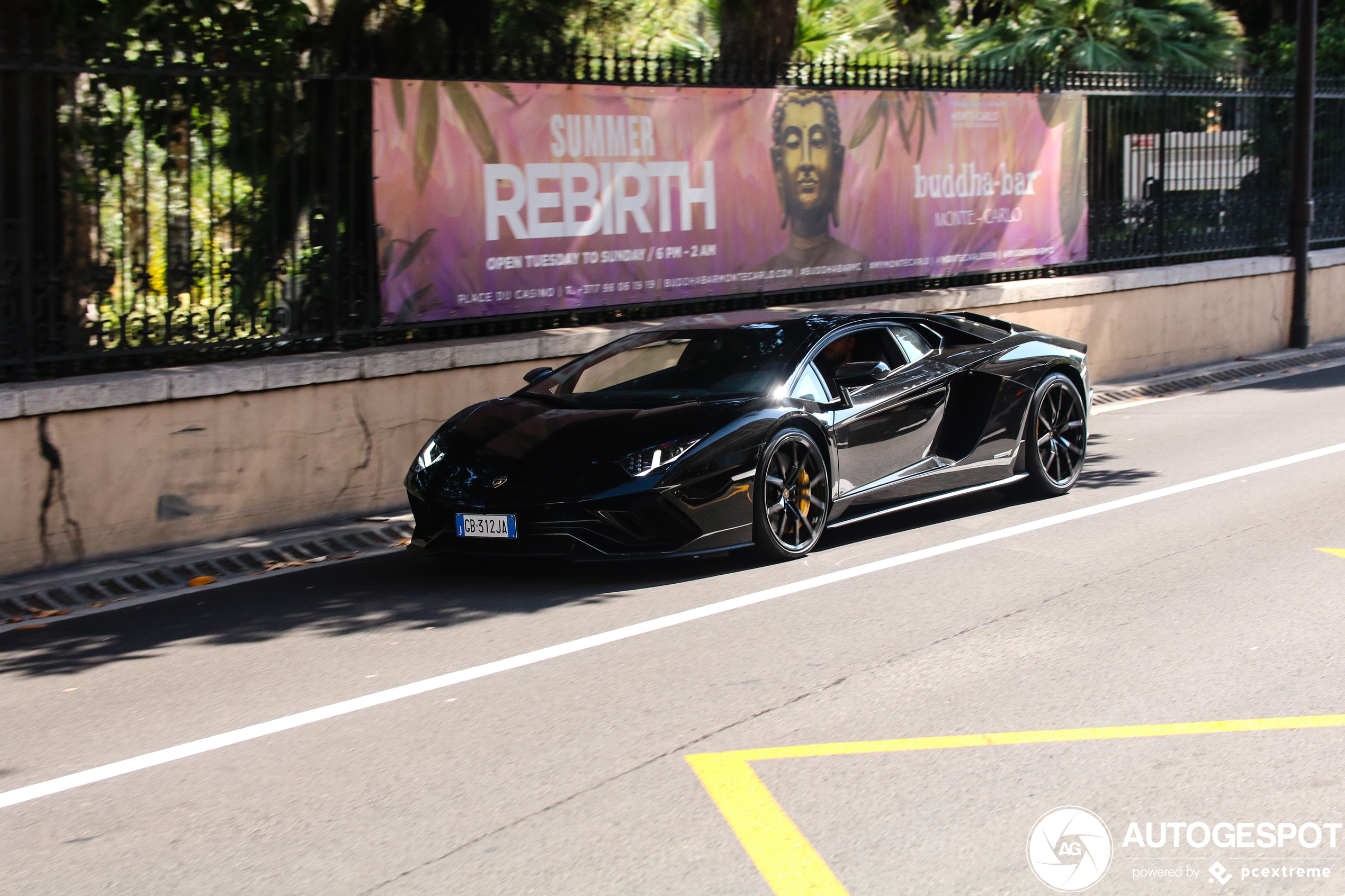 Lamborghini Aventador S LP740-4