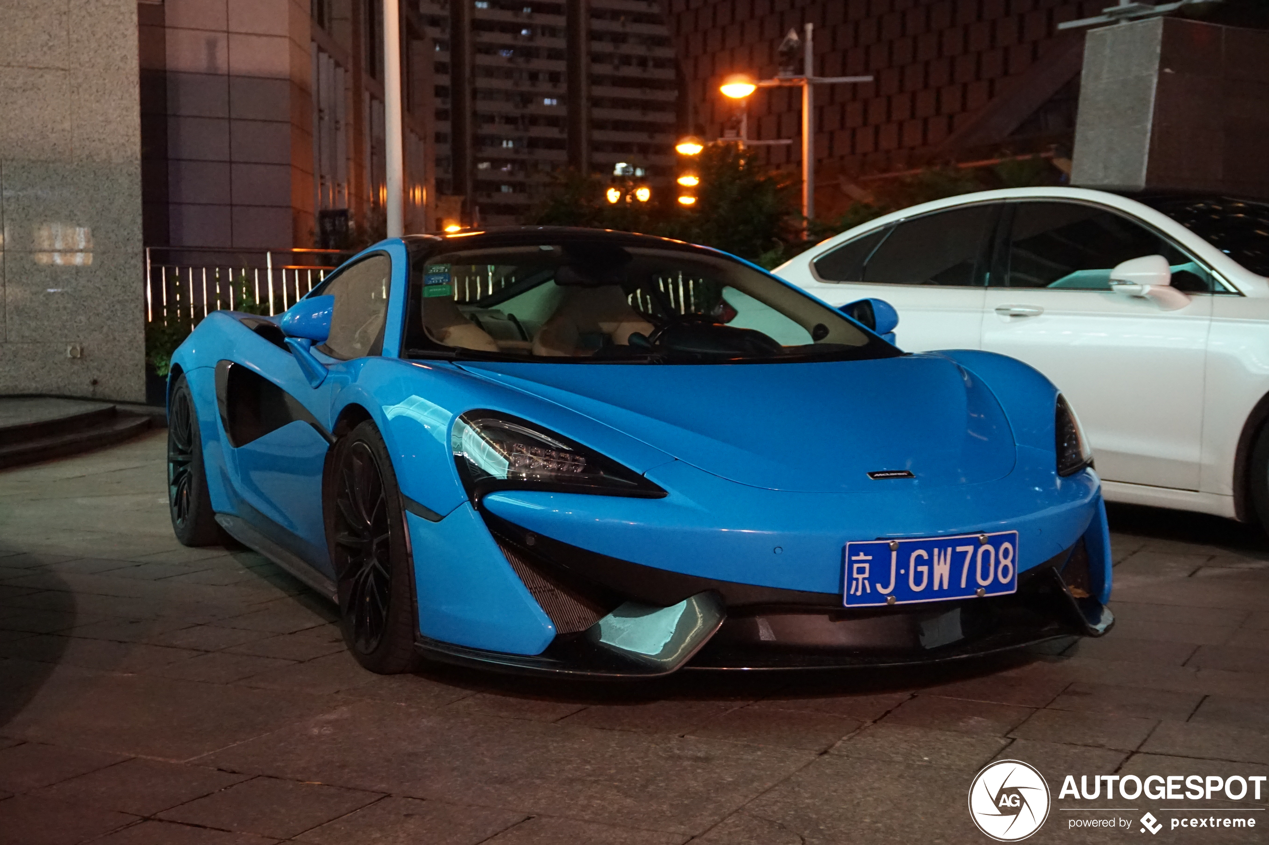 McLaren 570GT