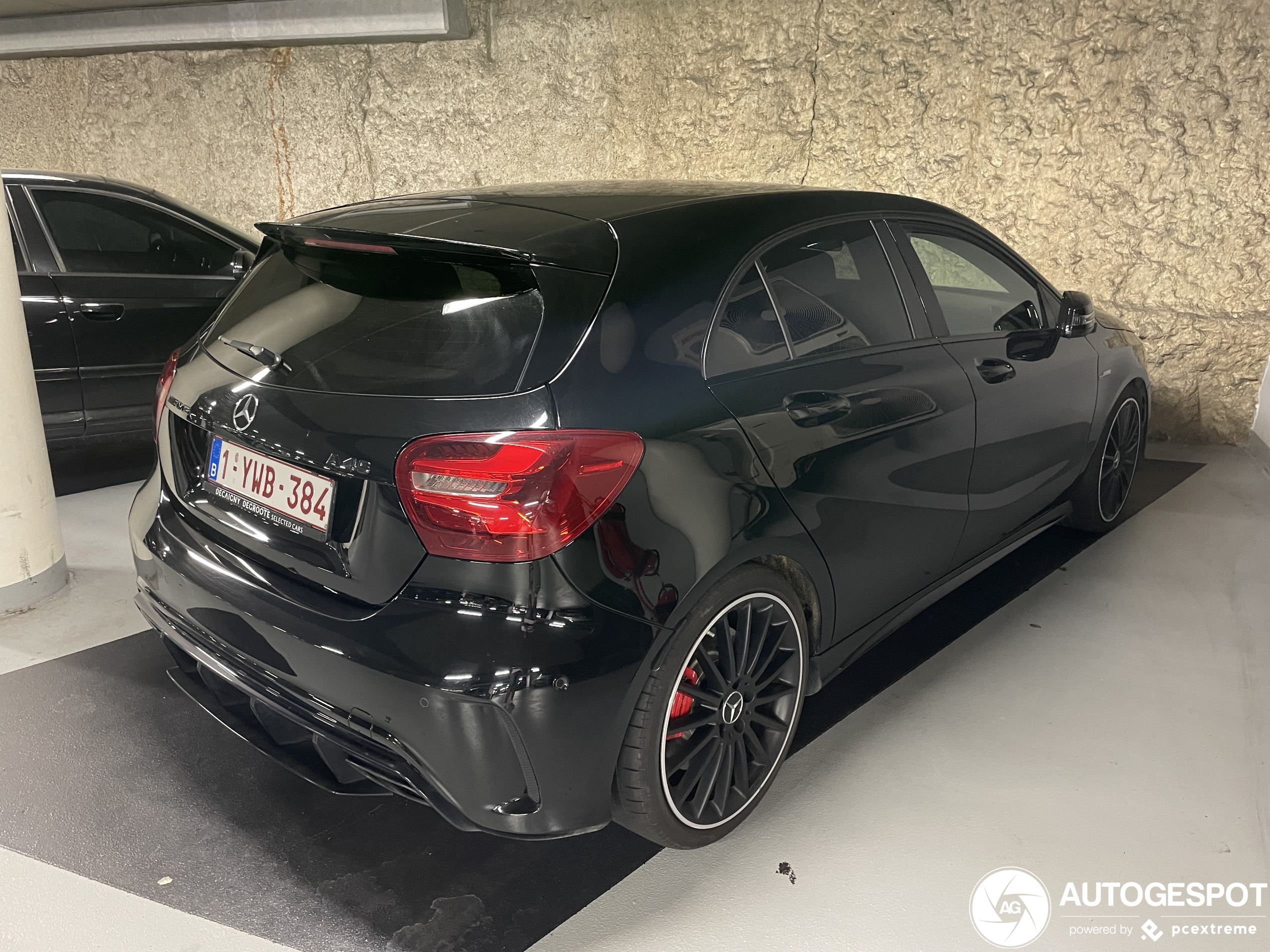 Mercedes-AMG A 45 W176 2015