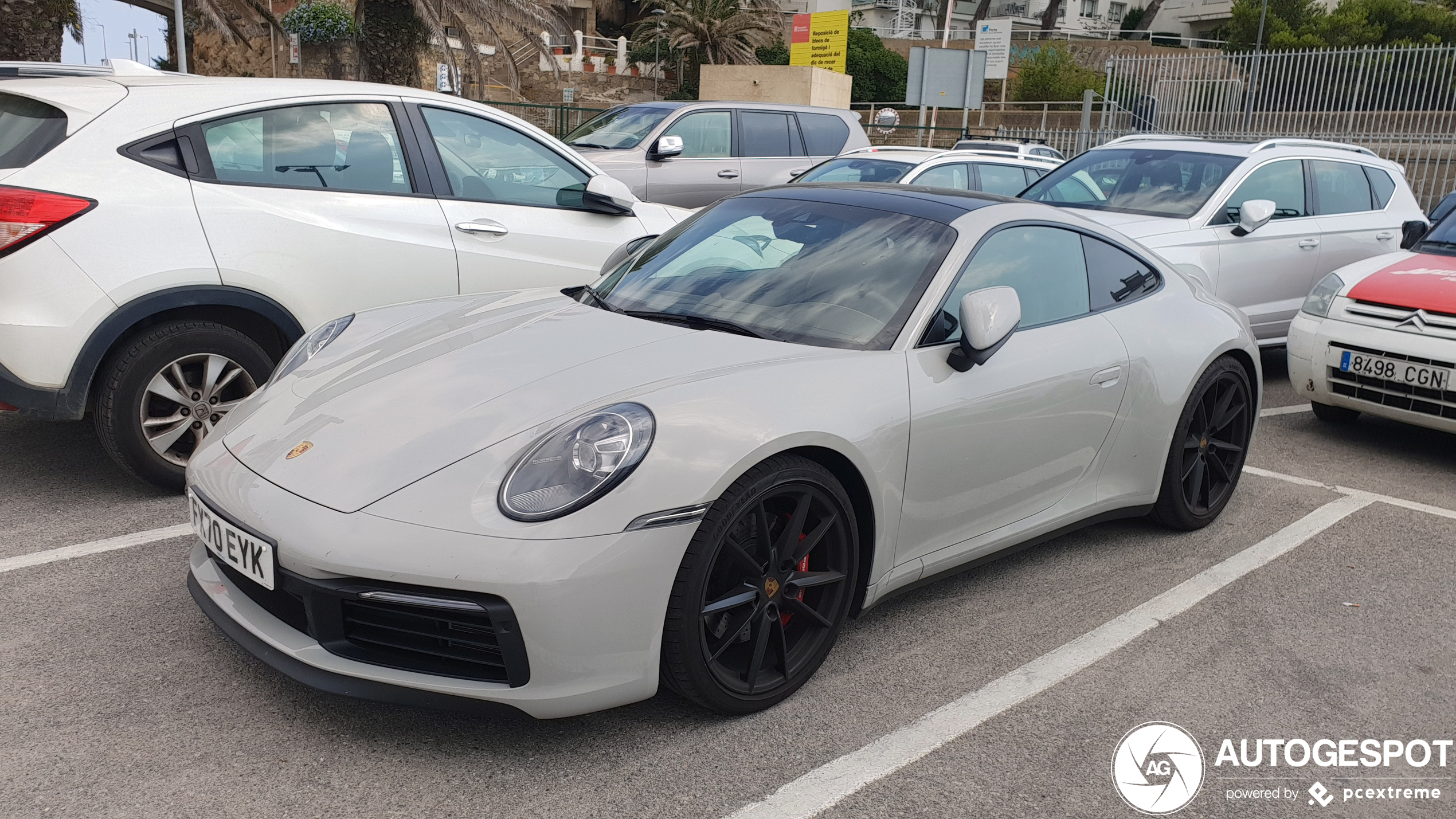 Porsche 992 Carrera 4S