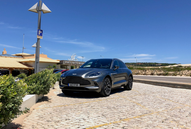 Aston Martin DBX