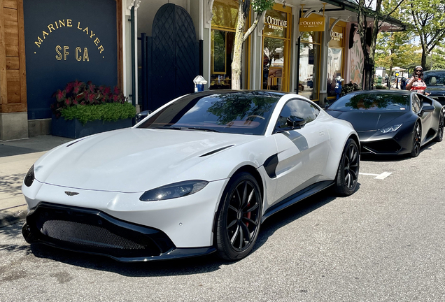 Aston Martin V8 Vantage 2018