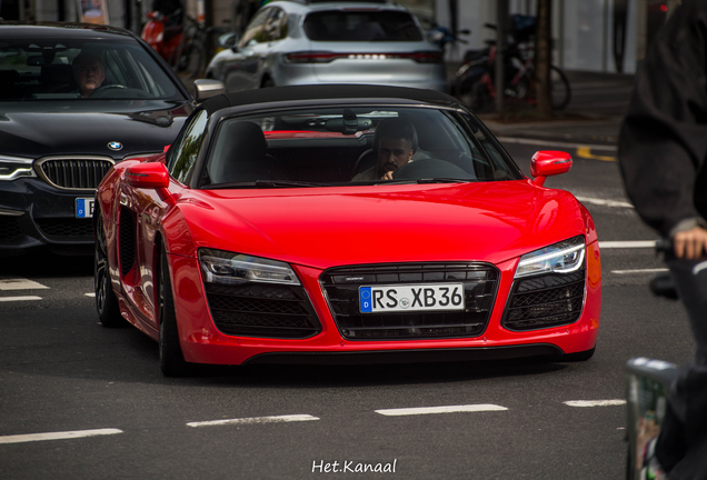 Audi R8 V10 Spyder 2013