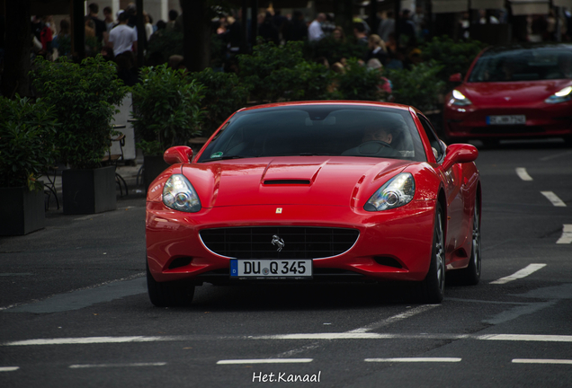 Ferrari California