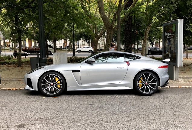 Jaguar F-TYPE SVR Coupé