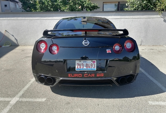 Nissan GT-R 2011