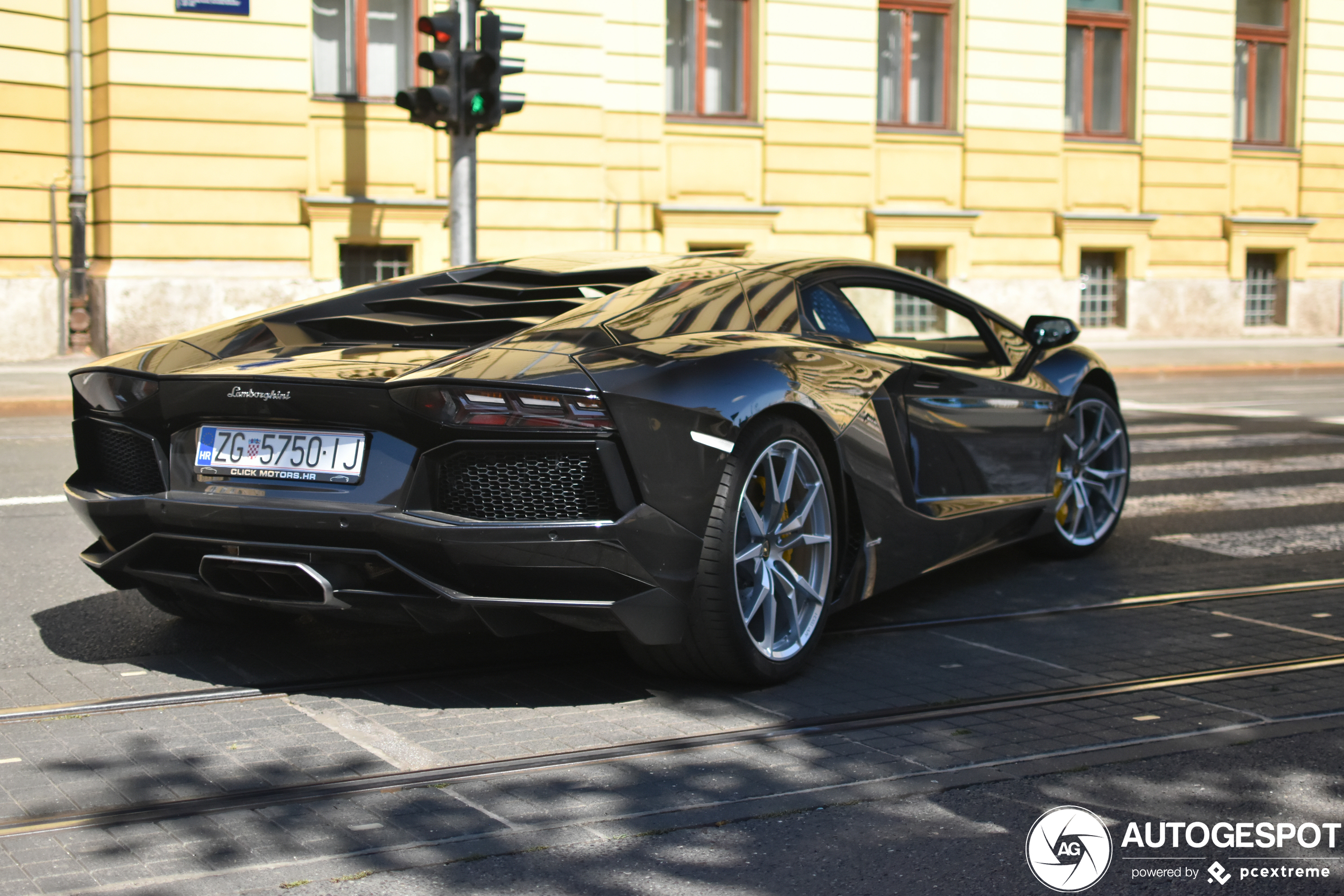 Lamborghini Aventador LP700-4