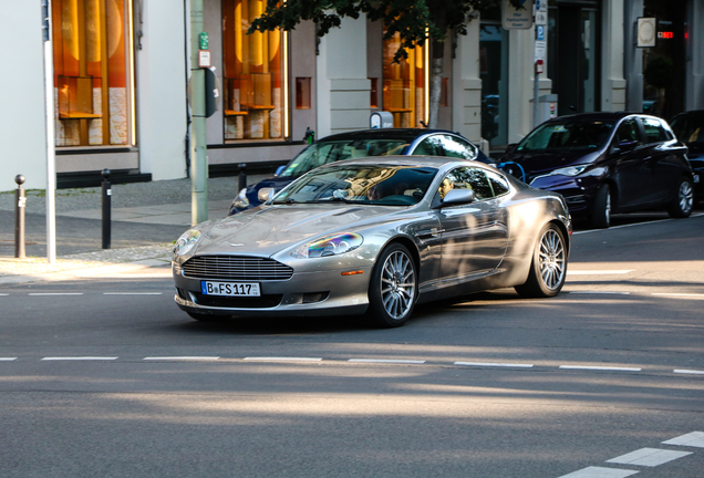 Aston Martin DB9